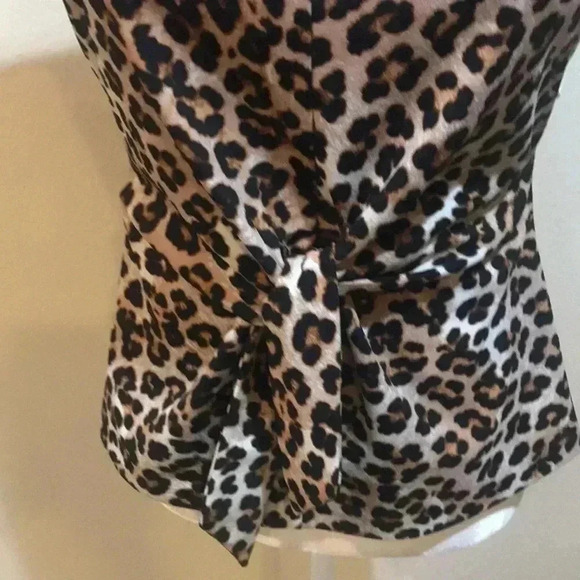 Ann Taylor Animal Print Short Sleeved Figure Flattering Waist Tie Front Top-S - Picture 6 of 8